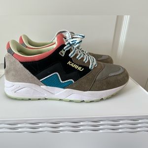 KARHU ARIA "LAUREL OAK" LAUREL OAK / JET BLACK unisex MEN SIZE US 7 / UK 6